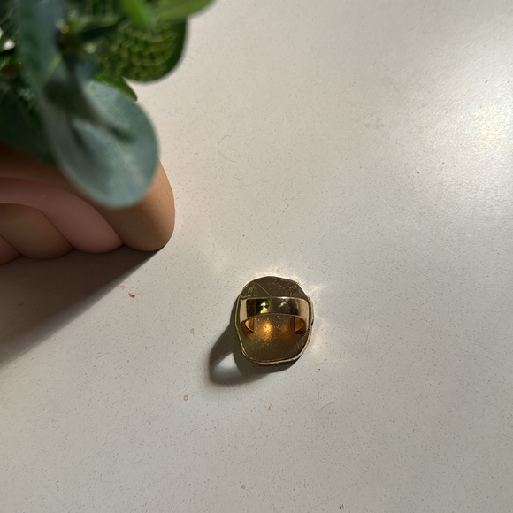 FREE PEOPLE black + gold enamel statement ring | size 8 | perfect condition ❤️ - Picture 6 of 7